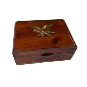 Vintage Cedar Trinket Box Wood Keepsake Metal Eagle Emblem u